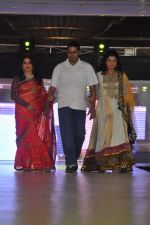 Model walk the ramp at Umeed-Ek Koshish charitable fashion show in Leela hotel on 9th Nov 2012.1 (107).JPG
